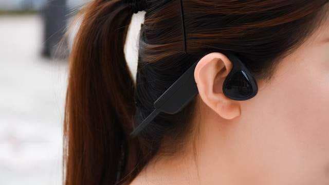 入耳式耳机对耳朵伤害-第2张图片-王尘宇